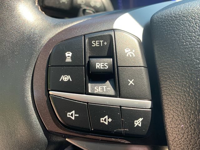 Certified 2020 Ford Explorer Platinum w/ Premium Technology Package AWD/4WD image 30