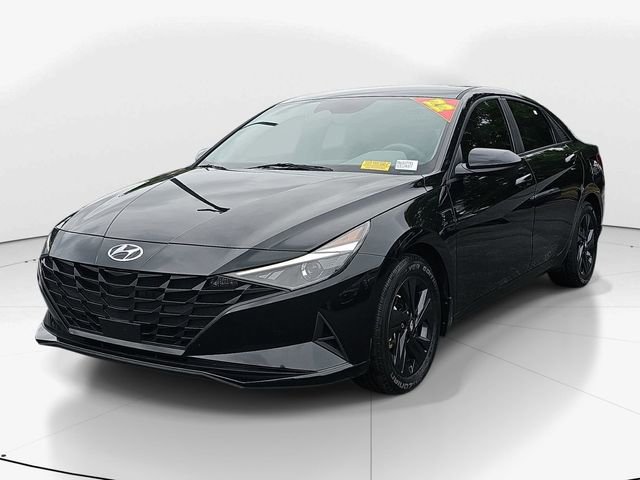 Used 2022 Hyundai Elantra SEL w/ Convenience Package FWD image 9