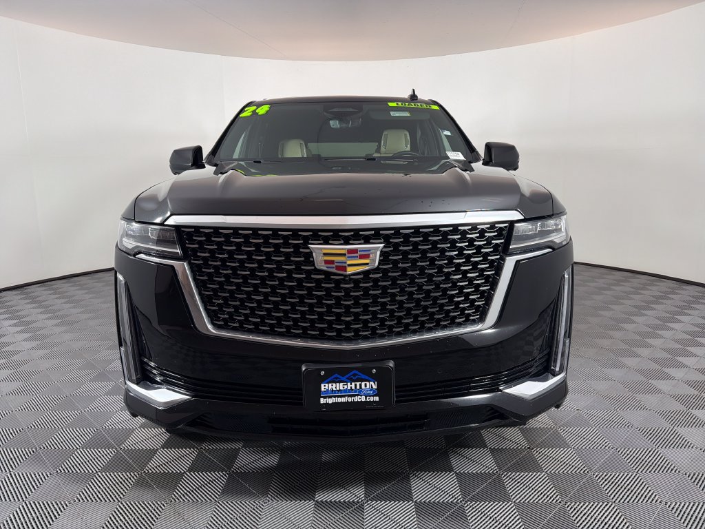 Used 2024 Cadillac Escalade Premium Luxury AWD/4WD image 8