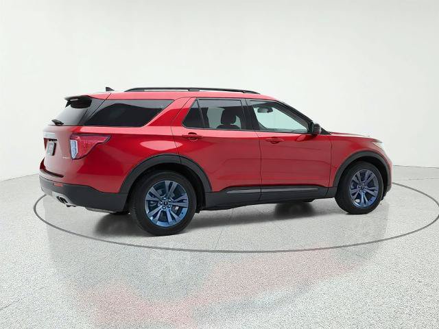 Certified 2023 Ford Explorer XLT w/ Equipment Group 202A RWD image 8