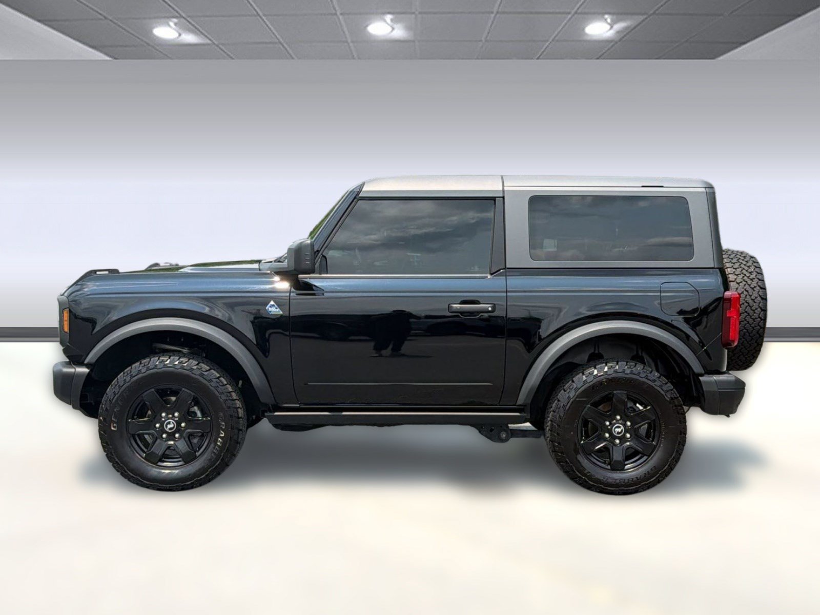 Certified 2024 Ford Bronco Black Diamond AWD/4WD image 2