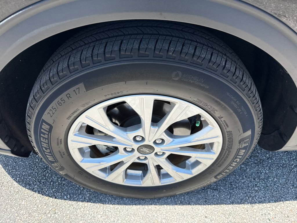 Certified 2023 Ford Escape Active FWD image 12