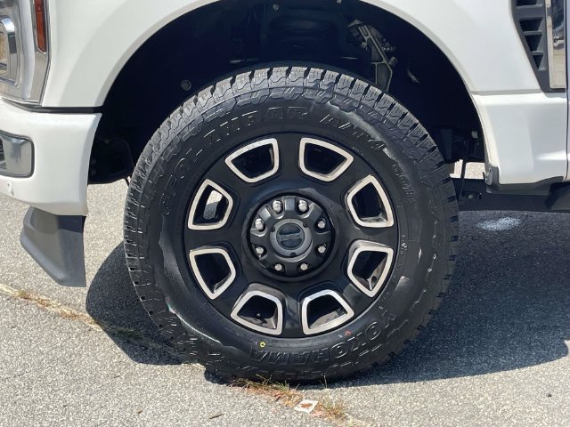 Certified 2024 Ford F250 Platinum AWD/4WD image 9