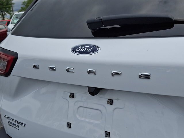 Certified 2023 Ford Escape Active AWD/4WD image 29