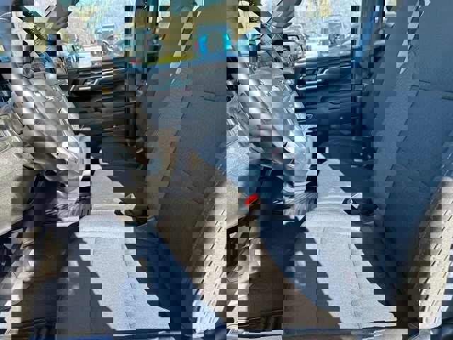 Used 2025 Chevrolet Silverado 1500 LT image 27