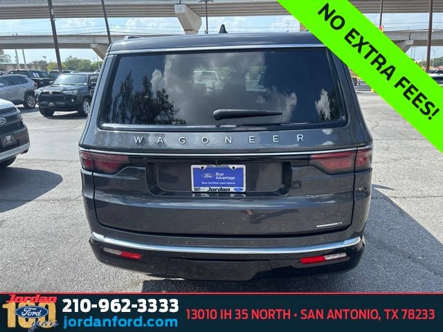 Used 2024 Jeep Wagoneer Series II w/ Flexible Seating Group RWD image 6