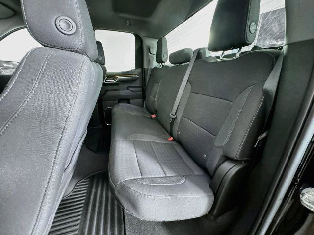 Used 2023 GMC Sierra 1500 SLE w/ X31 Off-Road Package AWD/4WD image 22