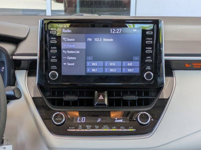 Used 2020 Toyota Corolla LE FWD image 16