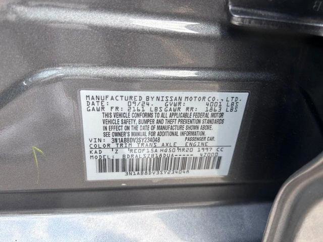 Used 2025 Nissan Sentra SR w/ SR Premium Package image 23