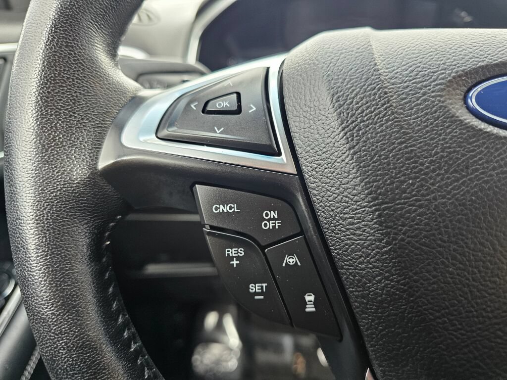 Certified 2019 Ford Edge Titanium w/ Equipment Group 301A AWD/4WD image 19