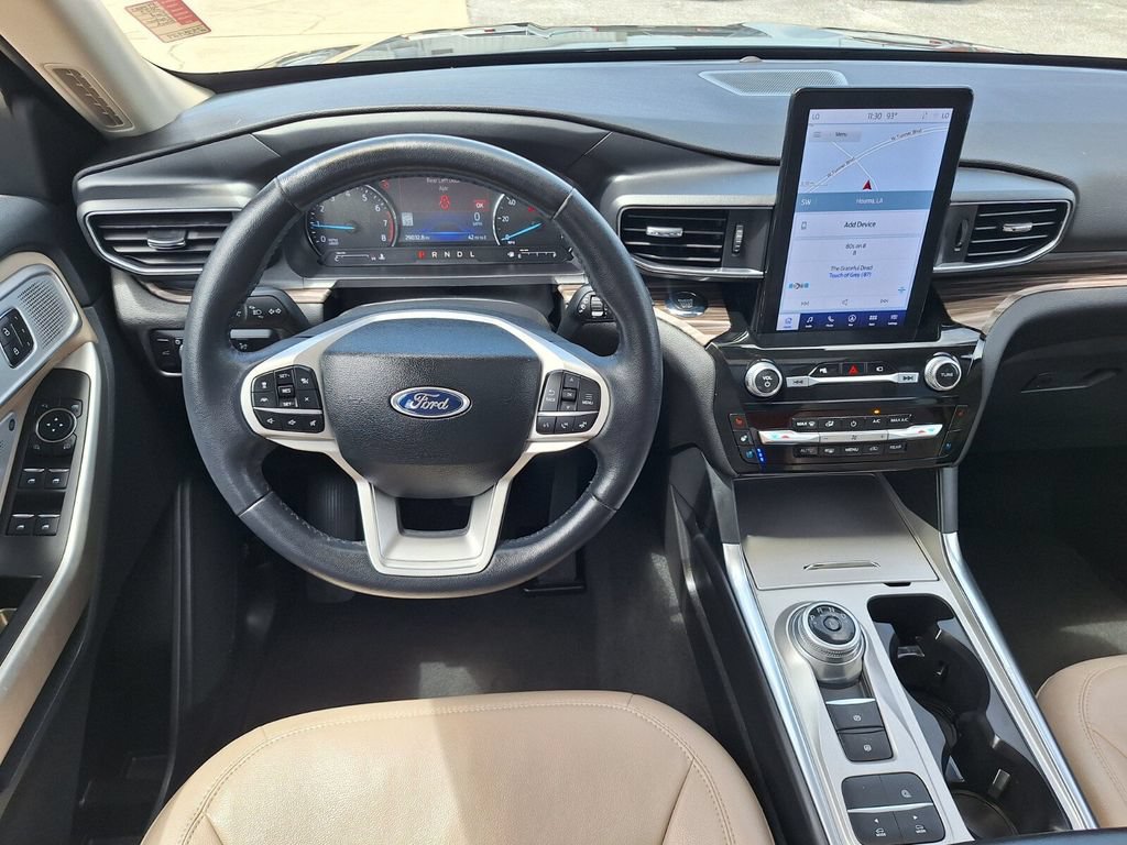 Certified 2023 Ford Explorer Limited w/ Limited Technology Package RWD image 9