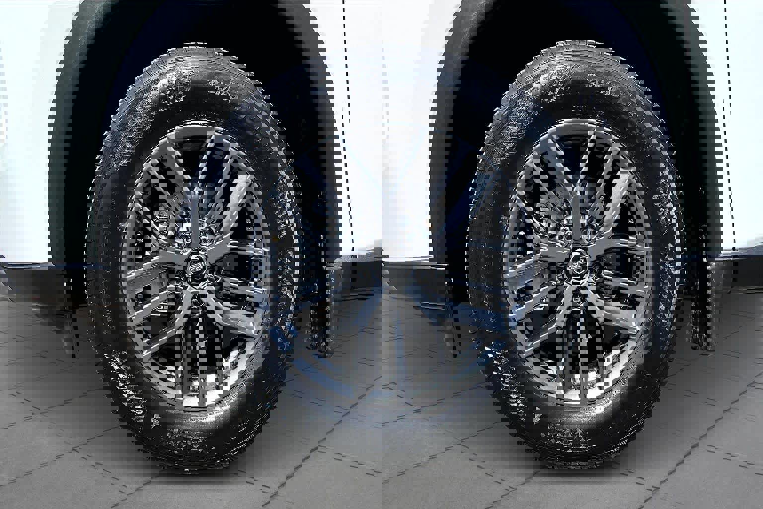 Used 2023 Nissan Rogue S image 15