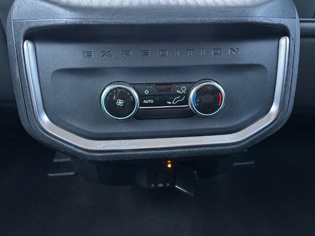 Certified 2025 Ford Expedition Active AWD/4WD image 24