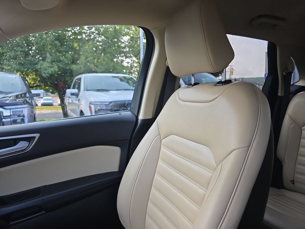 Certified 2023 Ford Edge SEL w/ Convenience Package AWD/4WD image 41