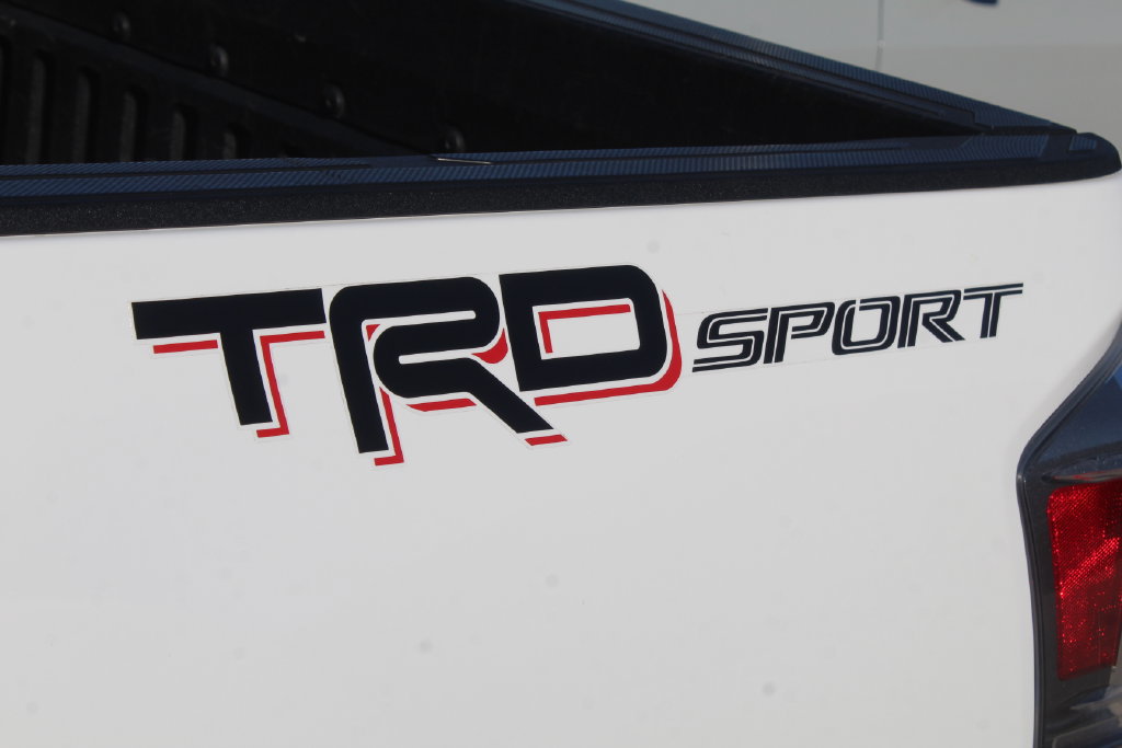 Used 2021 Toyota Tacoma TRD Sport w/ Technology Package RWD image 8