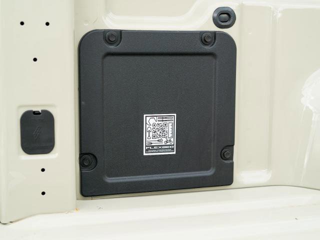 Certified 2025 Ford Maverick XLT w/ Equipment Group 301A image 25