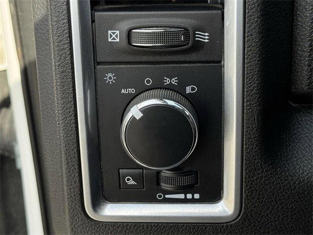 Used 2024 RAM 1500 Classic Warlock image 21