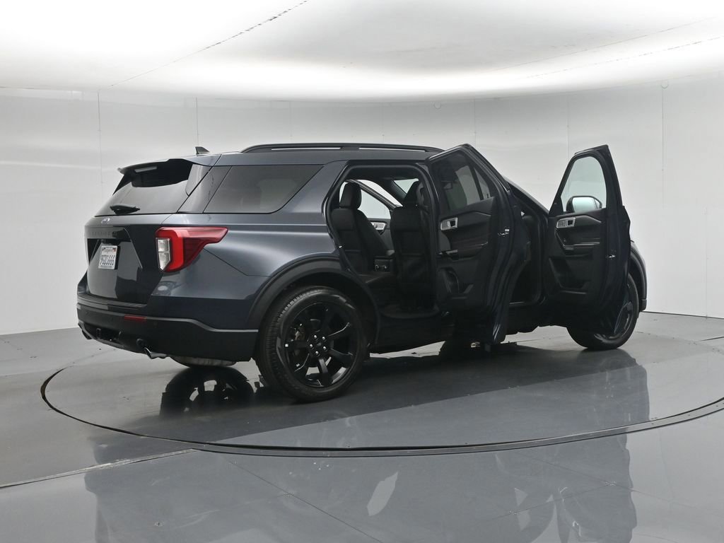 Certified 2023 Ford Explorer ST-Line w/ Class IV Trailer Tow Package RWD image 35