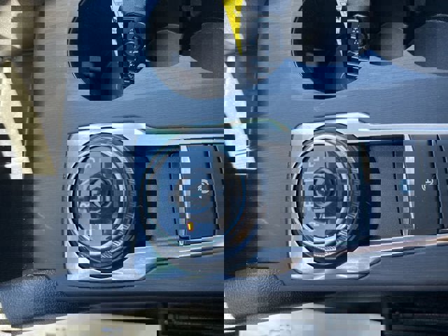 Certified 2022 Ford Escape Titanium image 17