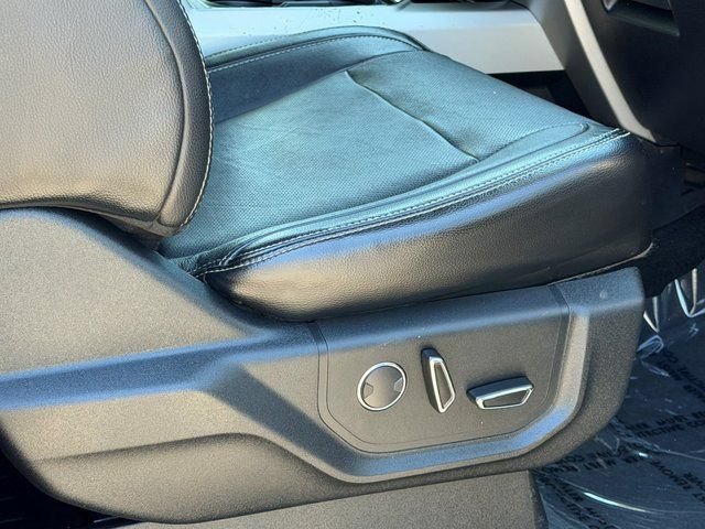 Certified 2017 Ford F350 Lariat w/ Chrome Package AWD/4WD image 31