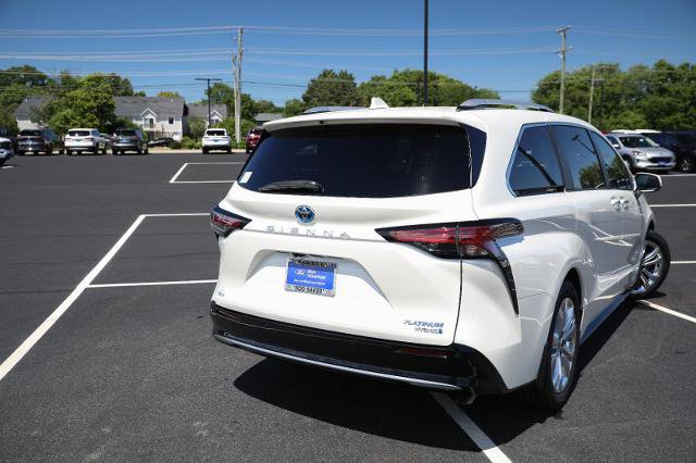 Used 2021 Toyota Sienna Platinum FWD image 8