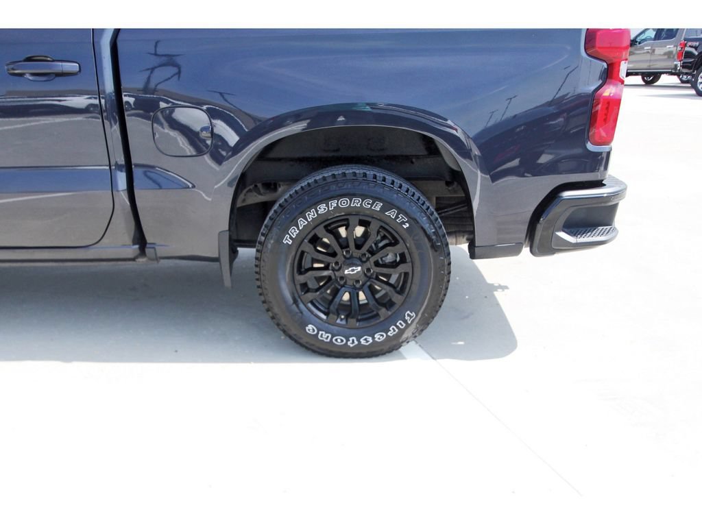 Used 2023 Chevrolet Silverado 1500 LT w/ Z71 Off-Road Package AWD/4WD image 29
