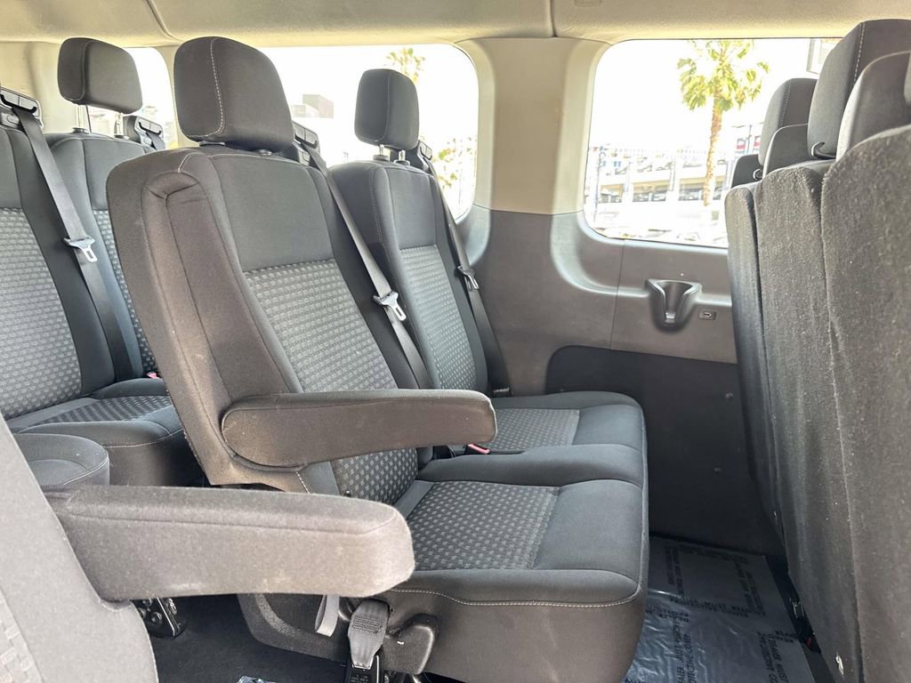 Certified 2022 Ford Transit 350 XLT RWD image 12