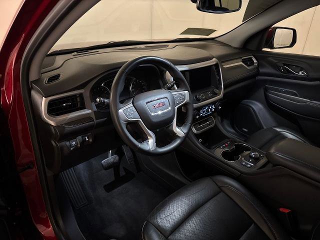 Used 2023 GMC Acadia SLT image 9