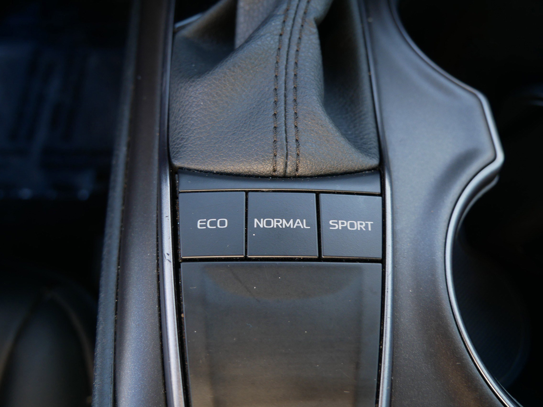 Used 2023 Toyota Camry SE image 29