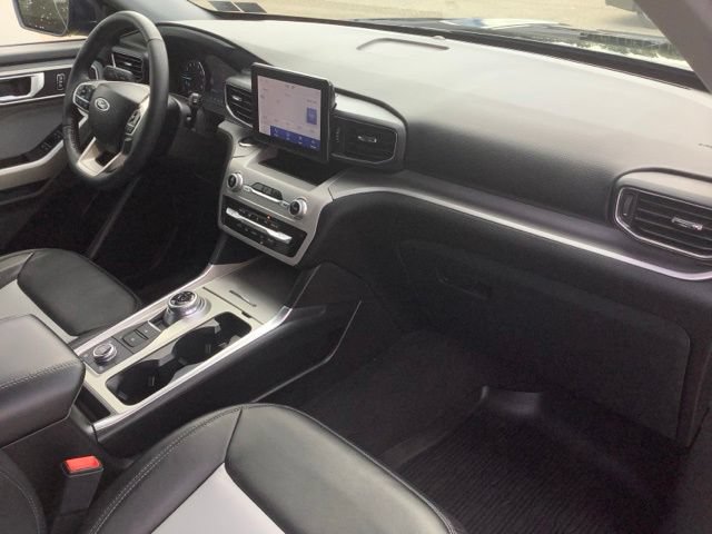 Certified 2023 Ford Explorer XLT w/ Equipment Group 202A AWD/4WD image 23