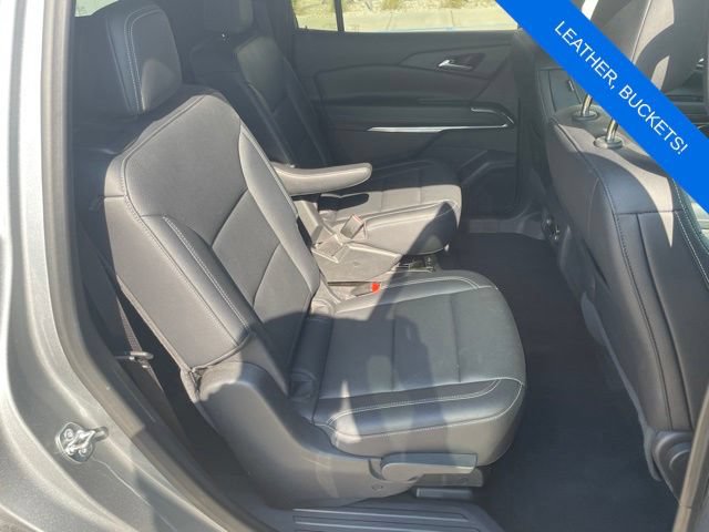 Used 2025 Chevrolet Traverse LT AWD/4WD image 21