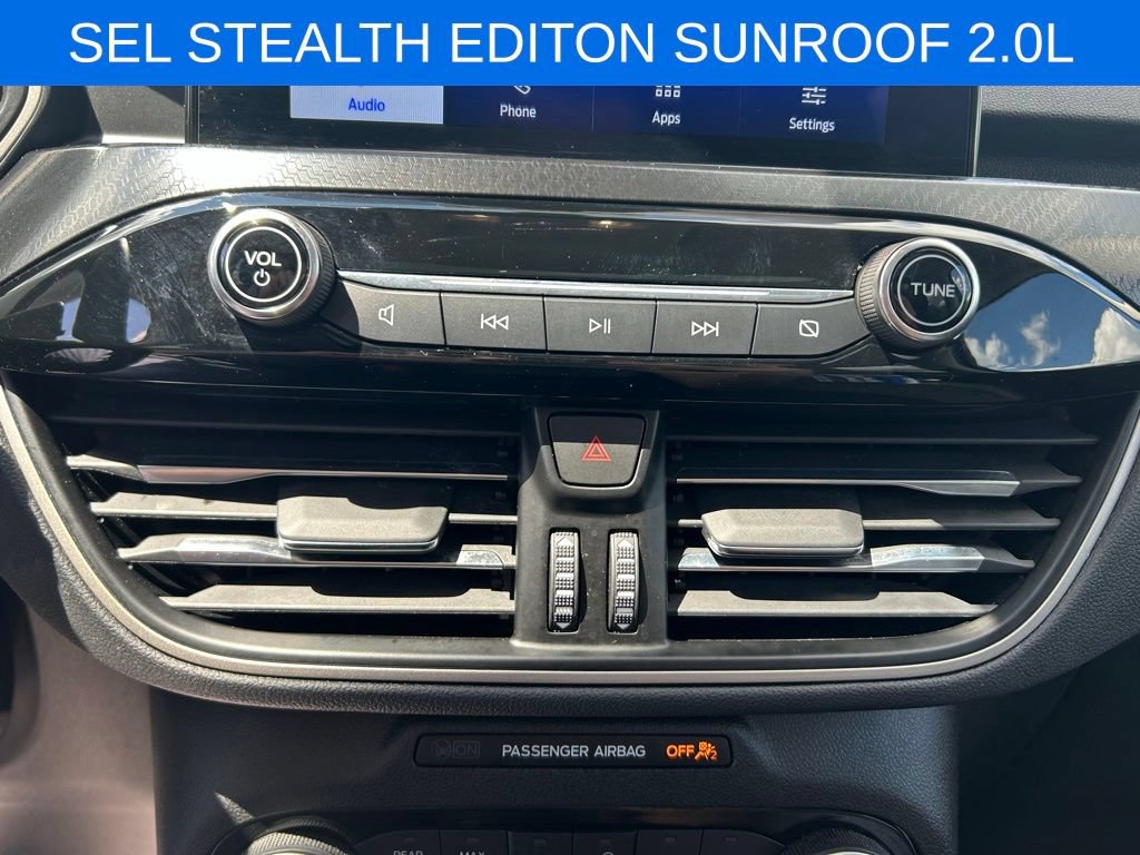 Certified 2022 Ford Escape SEL w/ SEL Stealth AWD Package image 25