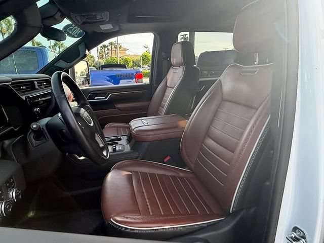 Used 2025 GMC Sierra 2500 Denali Ultimate w/ Max Trailering Package AWD/4WD image 12
