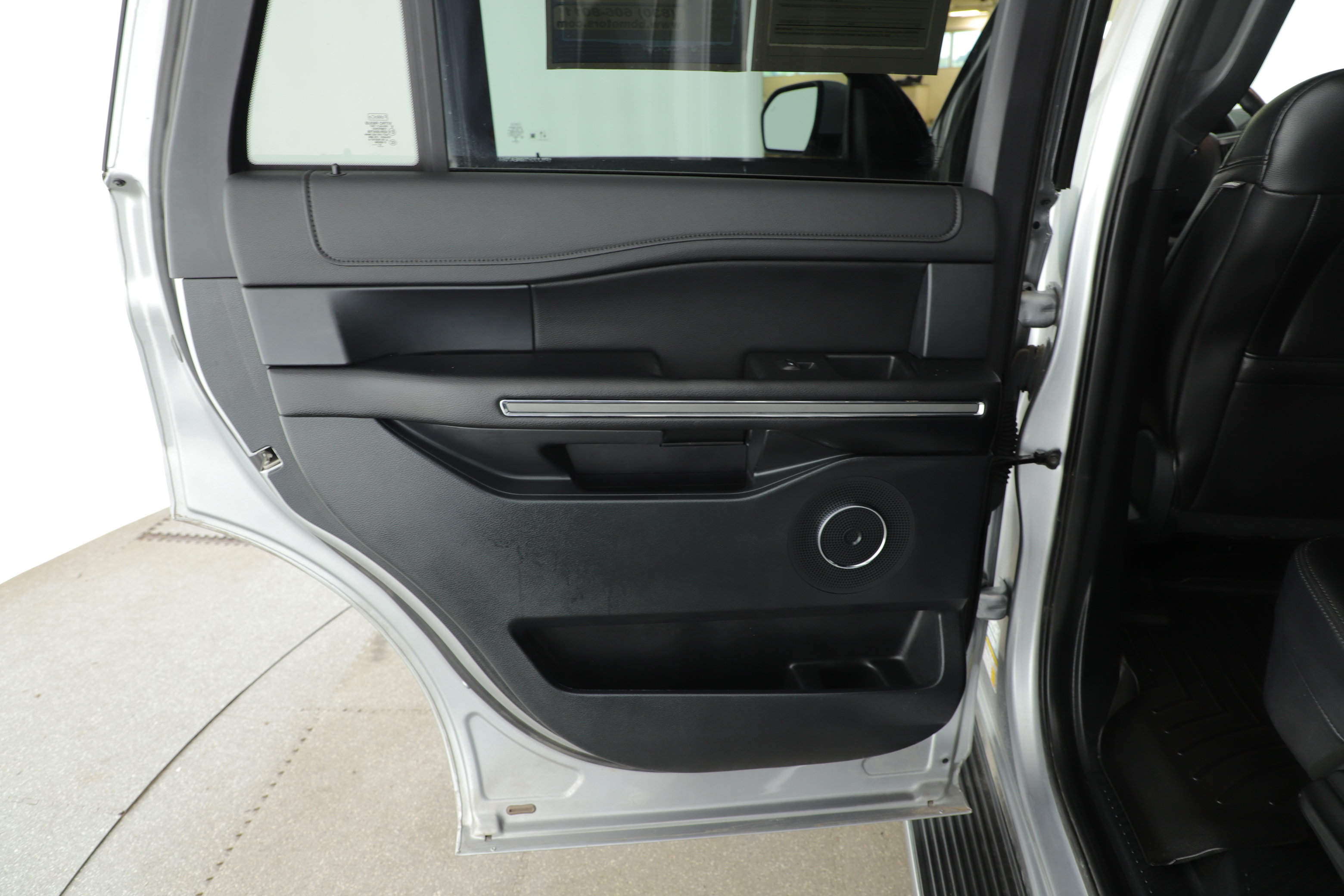 Certified 2021 Ford Expedition XLT RWD image 12
