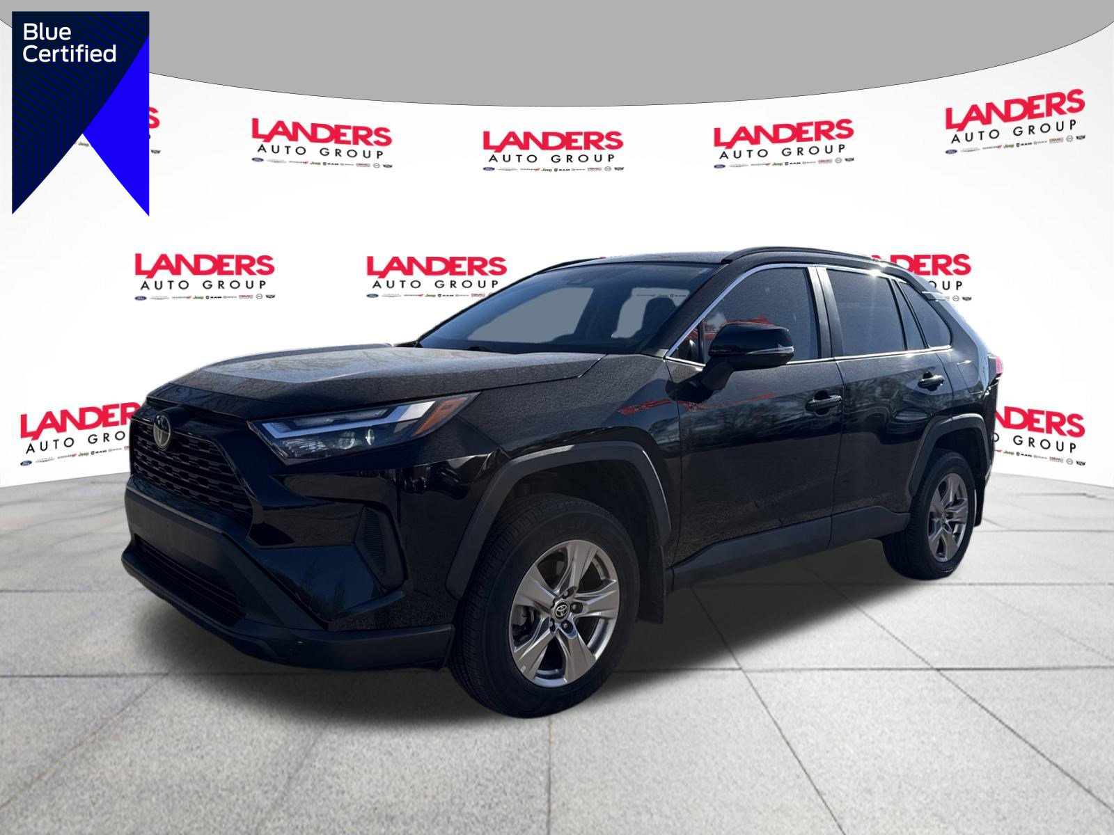 Used 2022 Toyota RAV4 XLE w/ Convenience Package