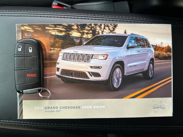 Used 2018 Jeep Grand Cherokee Laredo AWD/4WD image 18