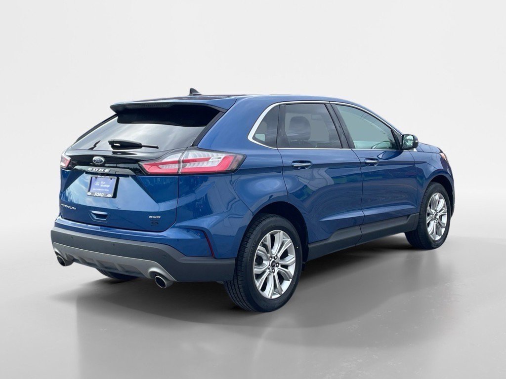 Certified 2024 Ford Edge Titanium image 5