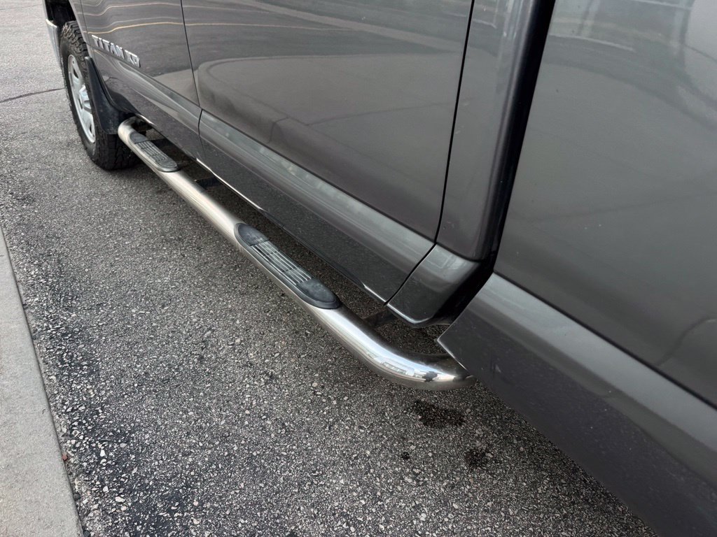 Used 2018 Nissan Titan SV AWD/4WD image 37
