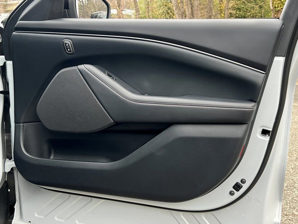 Certified 2023 Ford Mustang Mach-E Select w/ Comfort Package Lite image 13