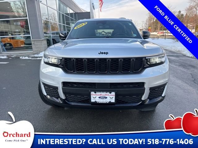 Used 2023 Jeep Grand Cherokee L Laredo image 3