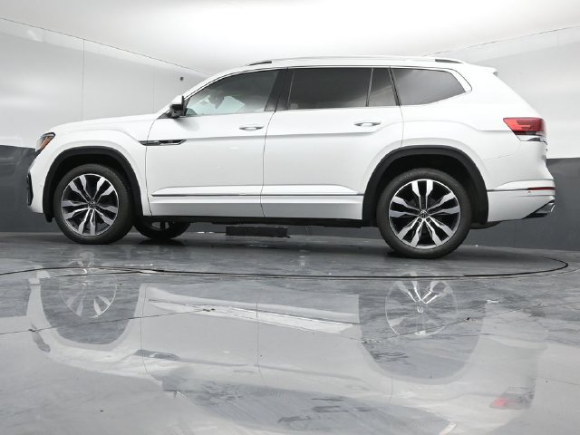Used 2023 Volkswagen Atlas SEL Premium AWD/4WD image 41
