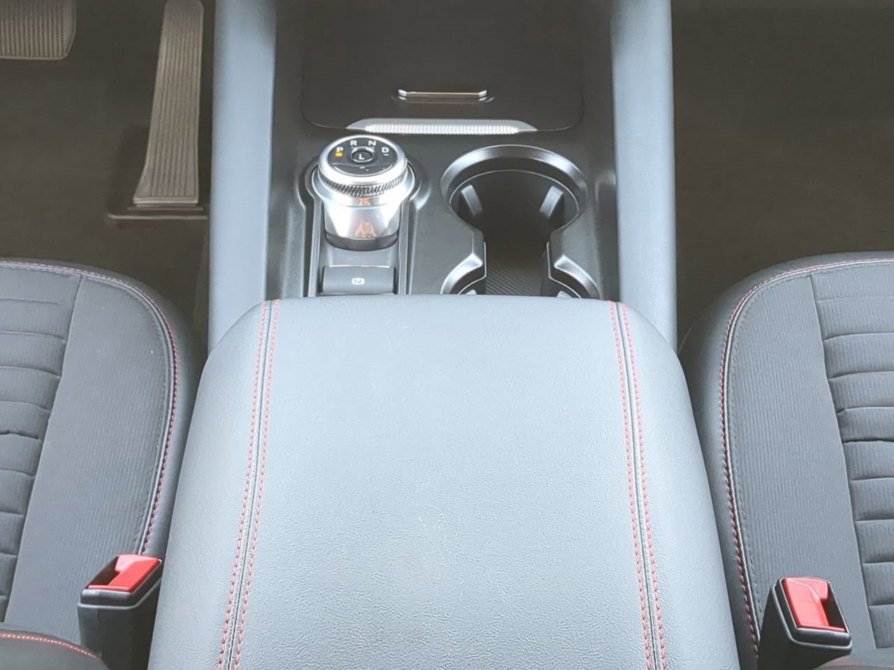 Certified 2025 Ford Explorer ST-Line w/ Premium Package image 19