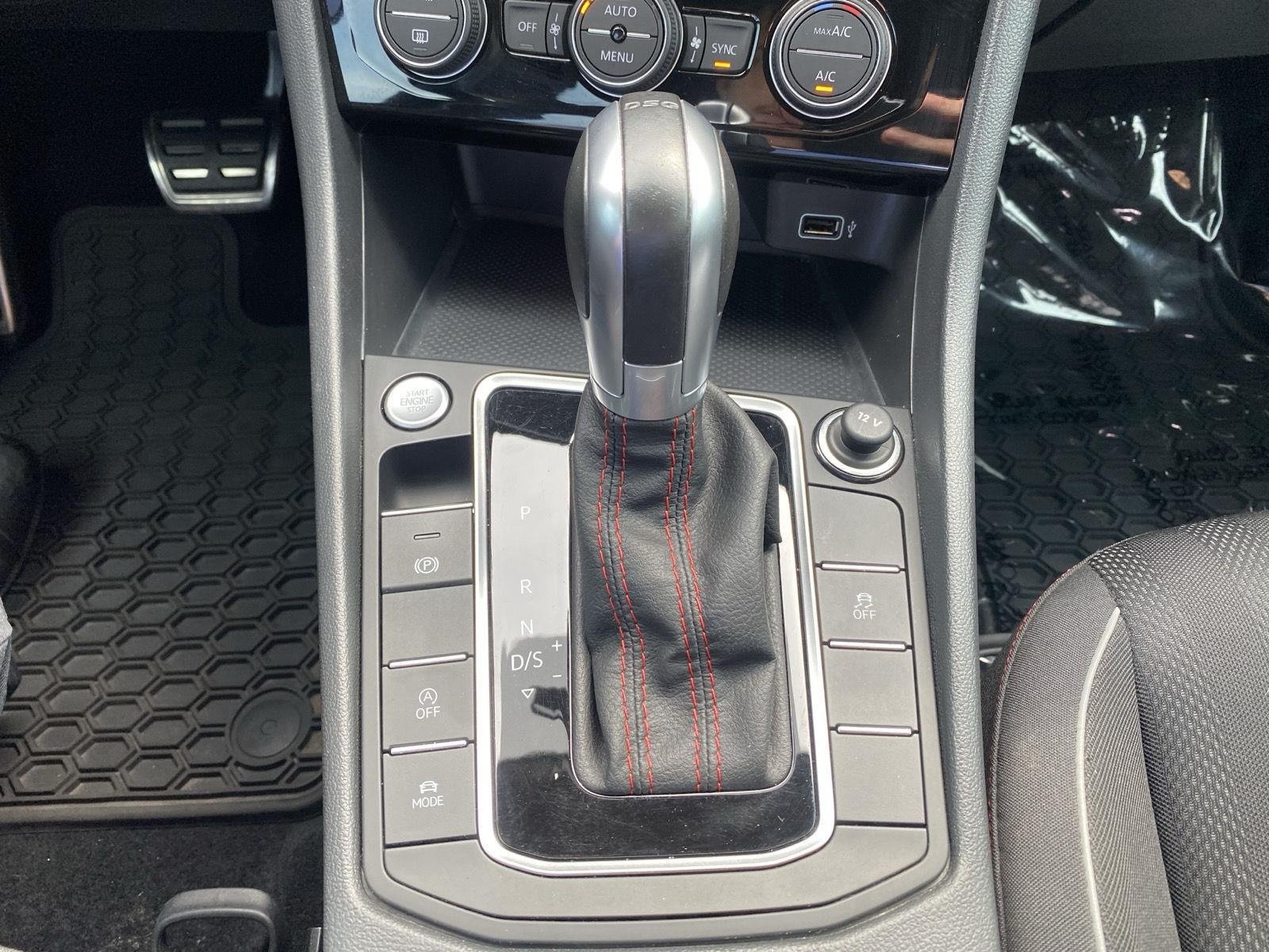 Used 2019 Volkswagen Jetta GLI Autobahn FWD image 16