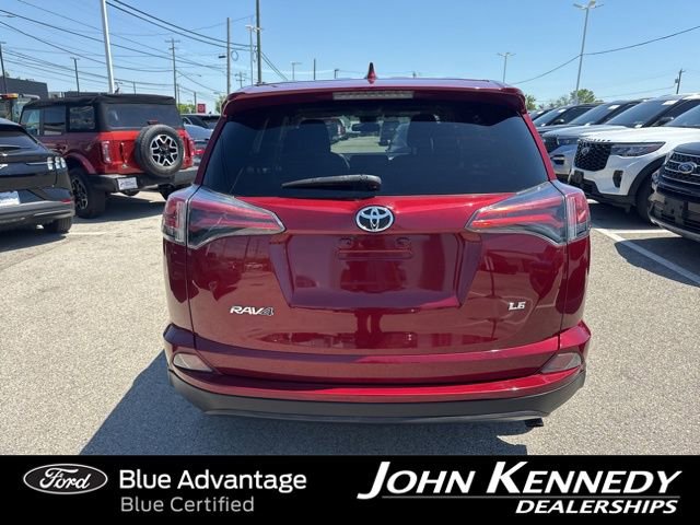 Used 2018 Toyota RAV4 LE w/ All Weather Liner Package AWD/4WD image 10