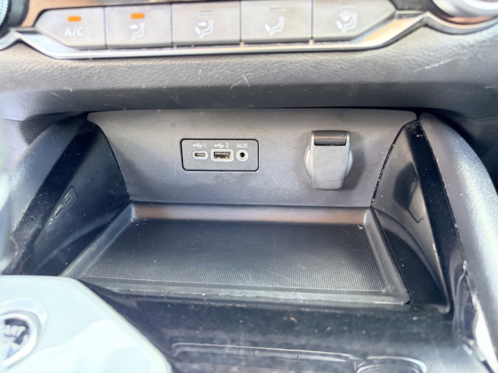 Used 2024 Nissan Altima 2.5 SV image 12