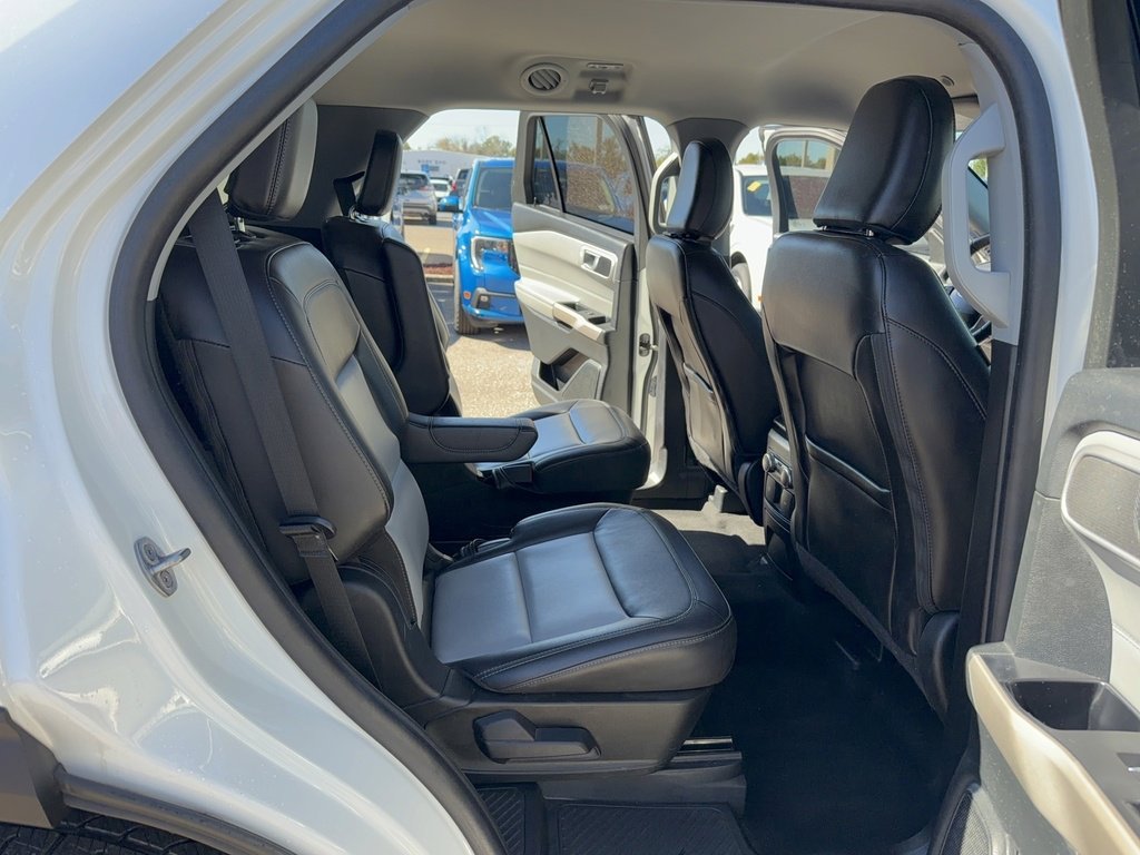 Certified 2023 Ford Explorer XLT w/ Equipment Group 202A image 15