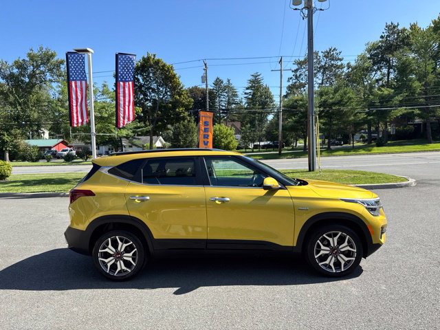 Used 2021 Kia Seltos SX w/ SX Sunroof Package AWD/4WD image 6