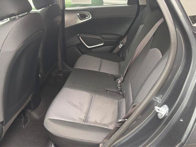 Used 2025 Kia Soul LX w/ LX Technology Package FWD image 26