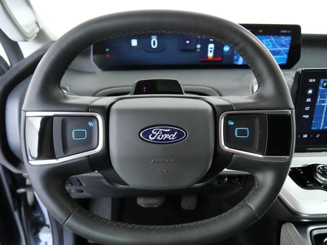 Certified 2025 Ford Expedition Active AWD/4WD image 24