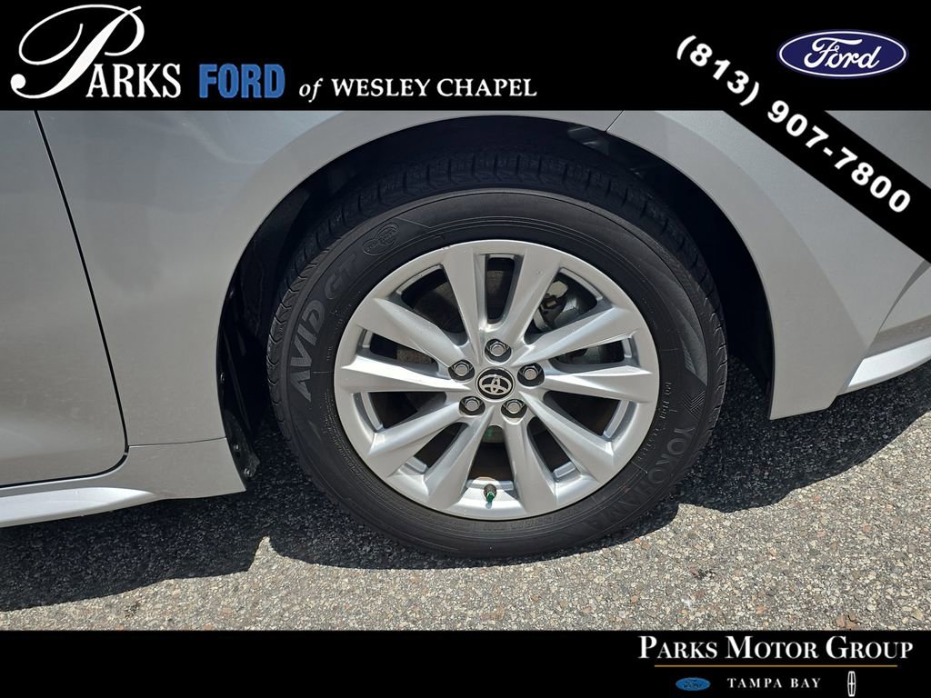 Used 2024 Toyota Corolla LE w/ LE Premium Package FWD image 32